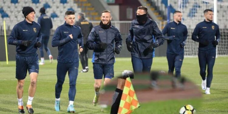 Zyrtare: Caktohen gjyqtarët e ndeshjes Kosovë – Burkina Faso në “Fadil Vokrri”