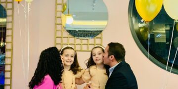 Festë në shtëpinë e Vjosa Osmanit, presidentja publikon foton familjare