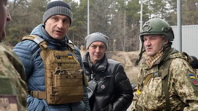 Klitschko është gati të vdesë për Ukrainën, si babai i tij në fatkeqësinë e Çernobilit