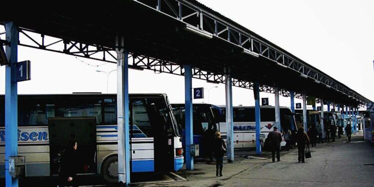 Lajme të mira: Çmimi i biletës së autobusit Mitrovicë – Prishtinë mbetet i njëjtë