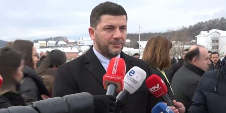 Krasniqi nga Prekazi: Do donim të kemi pranë bashkëluftëtarët e Adem Jasharit – Thaçin, Veselin, Selimin e Krasniqin