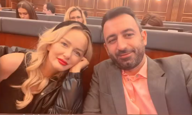 Dimal Basha ndan foto me Adriana Matoshin nga Kuvendi, e quan “shoqe të bankës”