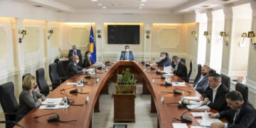 Procedohet kërkesa e PDK-së për Trustin në Qeveri, si do të votoj VV?