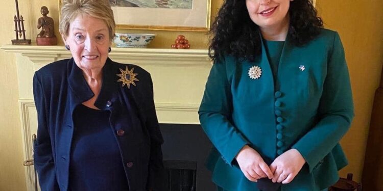 Osmani e tronditur për vdekjen e Madeleine Albright: U bë zëri e krahu ynë kur nuk kishim as zë e as krah