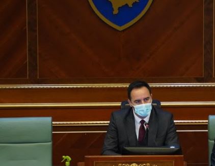 Konjufca: Të gjithë deputetët që janë me rrogë ftohen në seancë