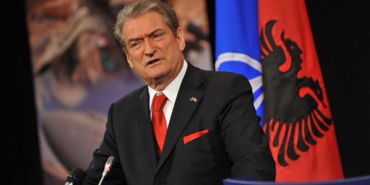 Ambasada Ruse i përgjigjet Berishës: Sa para kërkove?