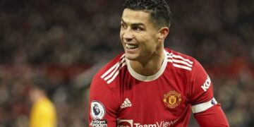 Ronaldo mund të përfundojë në PSG nëse United nuk shkon në Champions