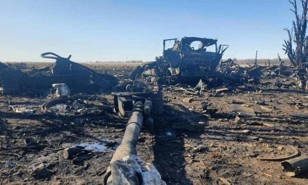 Autokolona ruse bëhet shkrumb e hi nga forcat ukrainase
