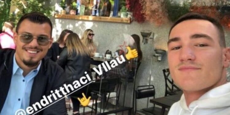 Djali i Thaçit dhe ai i Veselit e vazhdojnë shoqërinë sikur prindërit e tyre dikur