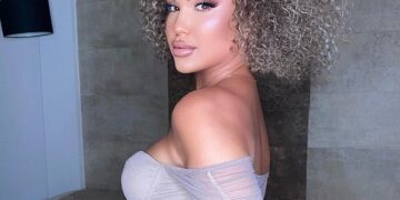 Arta Elezaj sërish në pushime, ndjekësit ia përmendin ‘sheikët’