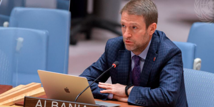 Ambasadori i Shqipërisë ‘ia përplas’ Rusisë në Këshillin e Sigurimit: Boll me gënjeshtra, nuk ecin me ne