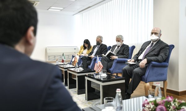 Ambasadorët e Quint-it në zyrën e Kurtit një muaj pasi u zhgënjyen që s’i dëgjoi