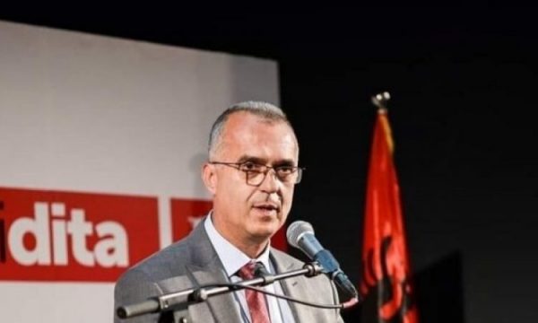 Martinit i vjen mbështetja nga “artileria e rëndë” e VV’së, fjala është për Enver Dugollin