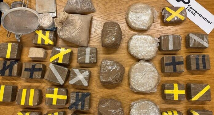 Tri gra shqiptare arrestohen për 11 kilogramë heroinë në Zvicër