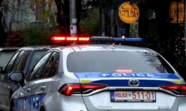 “Nëse djali yt s’ma kthen borxhin, t’prej me thikë” – Nëna nga Mitrovica përballet me borxhliun e djalit që i shkoi në shtëpi