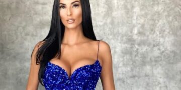 Blerona Zeqiri publikon foton e parë me fustan nusërie