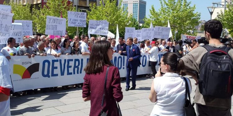 Merret vendimi, sindikatat protestojnë më këtë datë