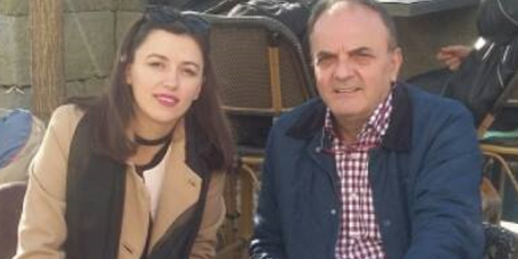 E akuzuan pse s’po reagon: Edhe Albulena Haxhiu e afërt me ambasadorin Martin Berishaj