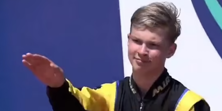 Bëri përshëndetje naziste: Përjashtohet nga ekipi rusi 15 vjeç që ishte kampion i kartingut