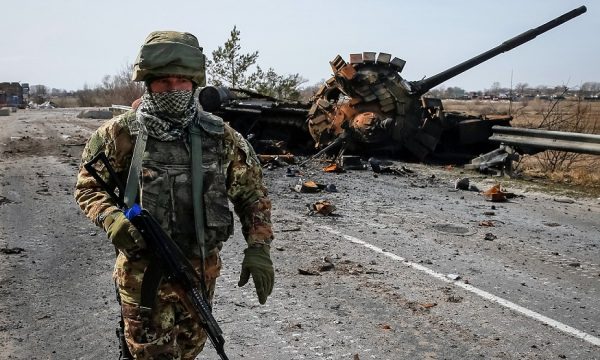 Disa bjellorusë duan të luftojnë për Ukrainën që ta mposhtin Putinin në vendin e tyre