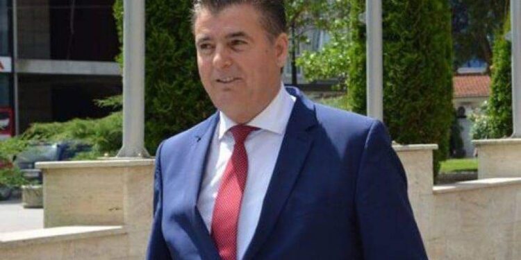 Agim Bahtiri përkrah kërkesën e maturantëve të Mitrovicës për eskurzion në Shqipëri