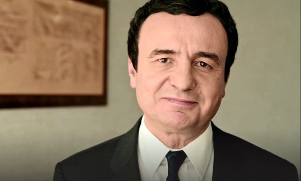 Kurti uron Ditën e Kushtetutës: Përsos lirinë dhe të drejtat tona