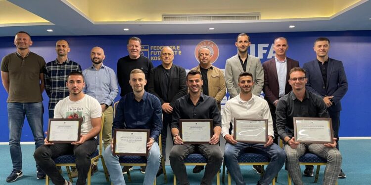 FFK-ja ceritikon pesë talente të reja të referimit, por nuk u’a zbulon emrat!