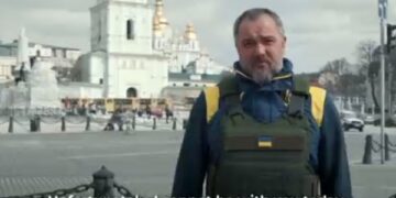 Kreu i futbollit ukrainas paraqitet nga fushë-beteja: Mos të ketë alarme sulmesh ajrore, por këngë tifozësh në stadiume