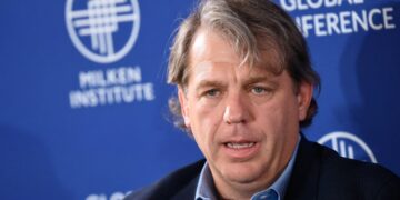 Zyrtare: Chelsea me pronarë të rinj