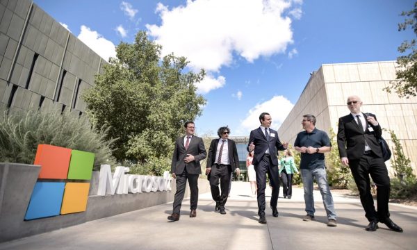E vizitoi Microsoftin, por çfarë thoshte Kurti për pasurimin e Bill Gates