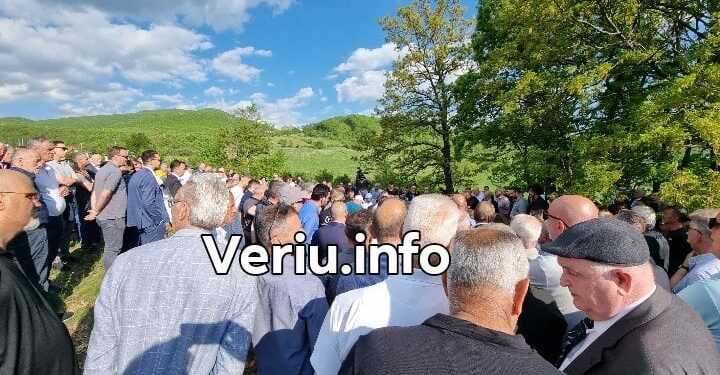 I jepet lamtumira e fundit bokserit Xhevdet Peci, të pranishëm shumë personalitete të politikës