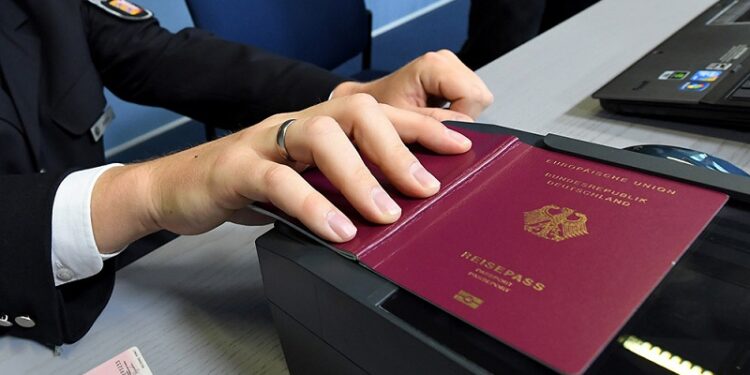 Avokati gjerman tregon si të marrësh vizë për bashkimin familjar në Gjermani