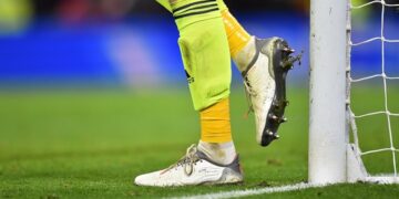 Qesharake: Portieri kapet duke bërë hile, para çdo ndeshje ‘zvogëlonte’ portën e tij!