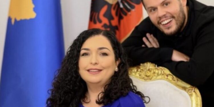 Valdrin Sahiti, kreatori që stilon Vjosa Osmanin i pajisur me pasaportë diplomatike