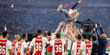 Ish-ndihmëstrajneri i Barcelonës merr drejtimin e Ajaxit