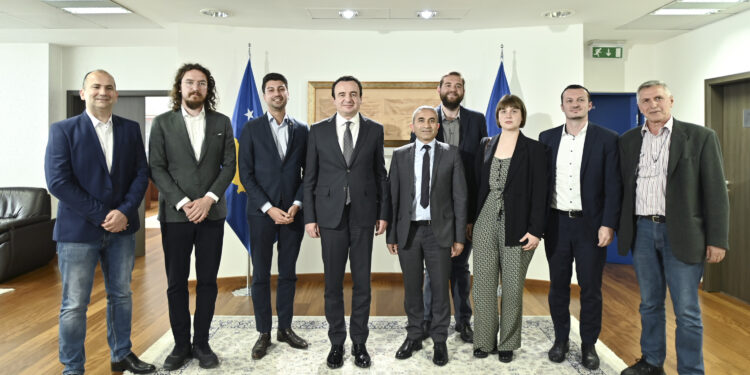 Kurti pret një delegacion të Partisë Socialdemokrate nga Zvicra