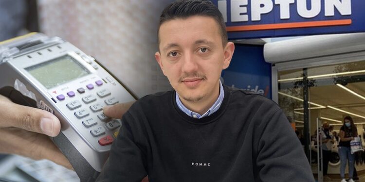 Kush është punëtori i Neptunit që u arrestua nën dyshimet se përfitoi mijëra euro nga kartelat e klientëve