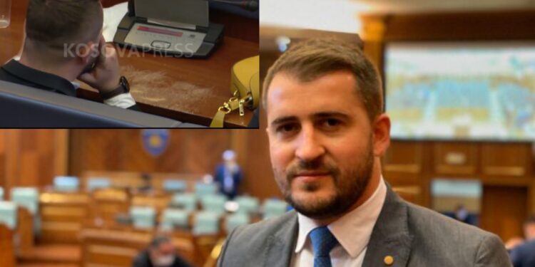 “S’kushton as 1 mijë euro”, deklarata e Lushtakut pasi “sakatoi” tavolinën e Kuvendit duke e goditur me shishe