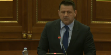 Berisha – Qeverisë: Mos gaboni t’i largoni veteranët nga rritja e pagës minimale