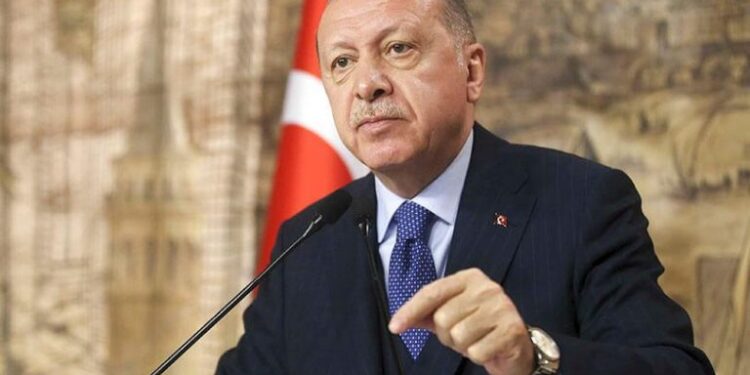 Erdogani i qet tri kushte për pranimin e Finlandës dhe Suedisë në NATO