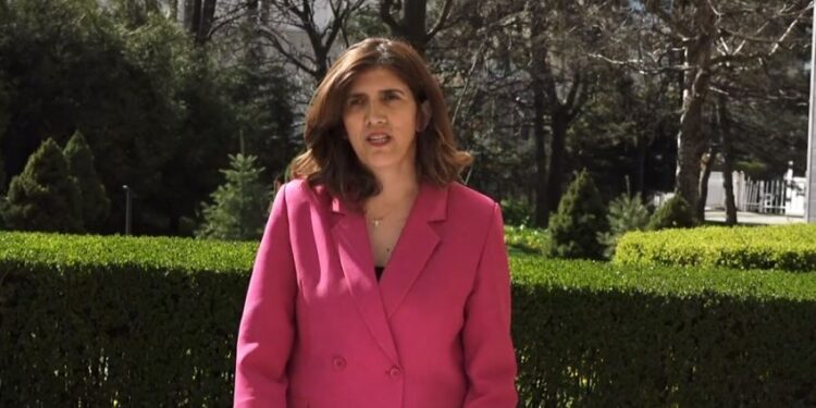 Reagon Musliu: Pse mos të mbulohet ndërtesa e Qeverisë me flamurin e UÇK-së sot?
