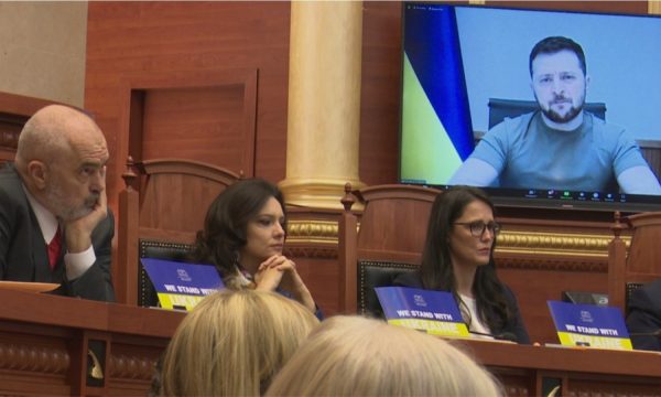 Zelensky përmendi Nënë Terezën, pati edhe një kërkesë specifike për Shqipërinë