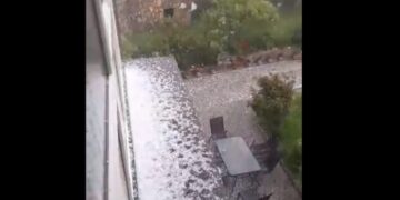 Breshër i vrullshëm në Kosovë, dalin pamjet (VIDEO)