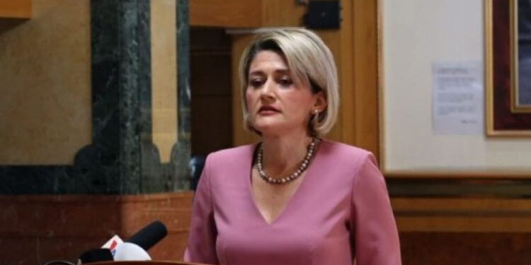 Kusari-Lila flet për dënimin me burg të deputetes së VV-së