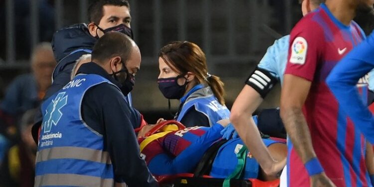 Klubi i Barcelonës njofton për gjendjen shëndetësore të Araujos