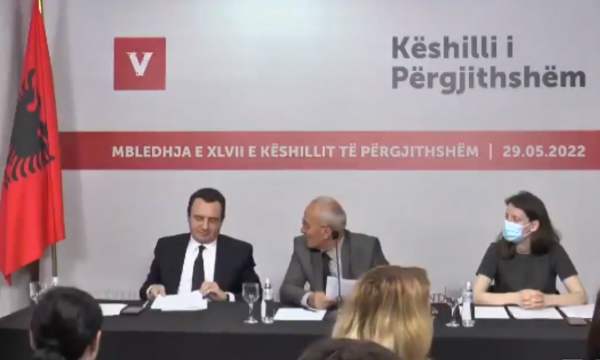 Hydajet Hyseni i mallëngjyer për Albin Kurtin, ja çfarë i tha kryeministrit në mbledhje të partisë