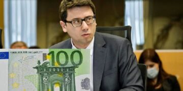 Shumica i morën sot, kur do të dalin 100 eurot për punëtorët e tjerë të sektorit privat dhe studentët?