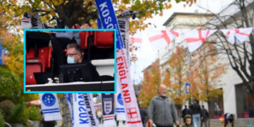 ‘Zakonisht neve turistëve anglezë s’na duan, por Kosova na bëri të ndiheshim si në shtëpi’: Gazetari britanik flet për vizitën e tij në Prishtinë