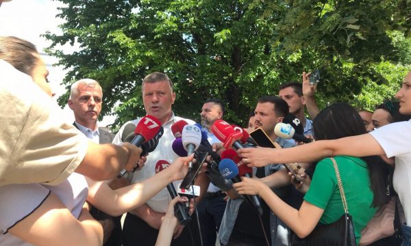 Krerët e veteranëve dalin nga Zyra e Kurtit: S’ka marrëveshje, i vazhdojmë protestat