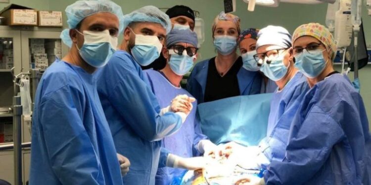 Lajm fantastik: Në QKUK kryhet me sukses një operacion i rëndë